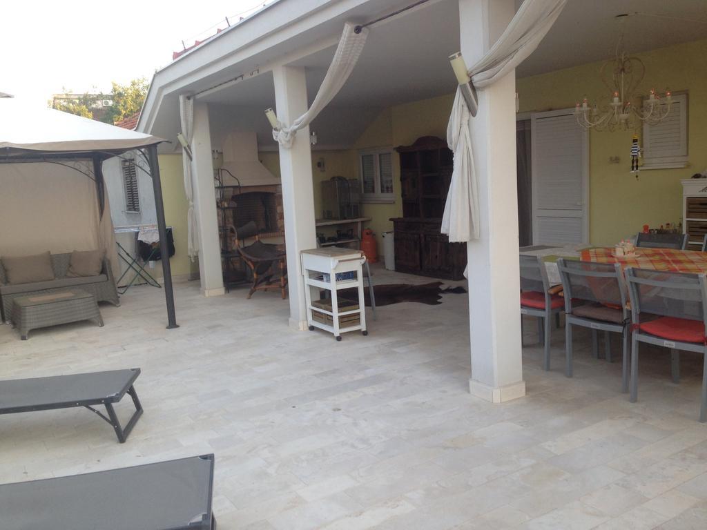 Apartments Casa Nostra Biograd Na Moru Room photo